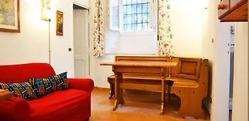 לינה וארוחת בוקר Un Sogno Di Casa 3*